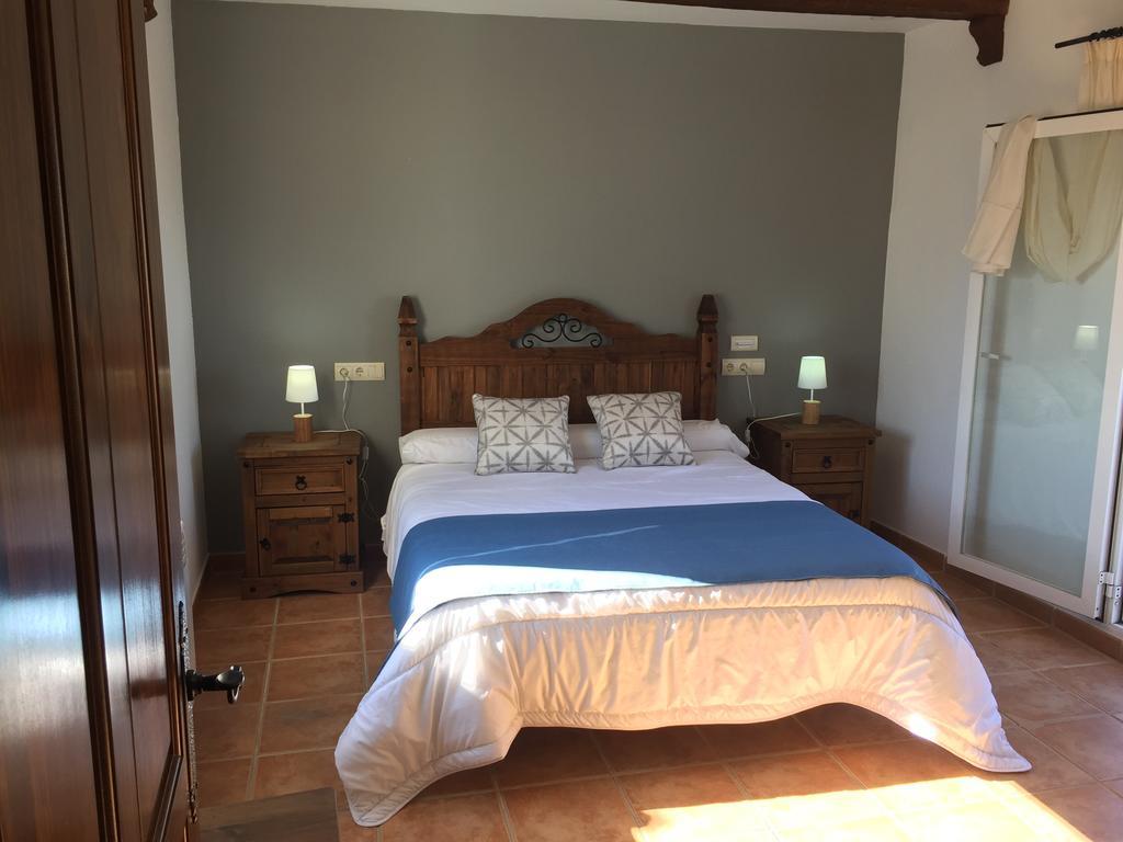 Hostal Rural La Casa Verde Cheles Buitenkant foto